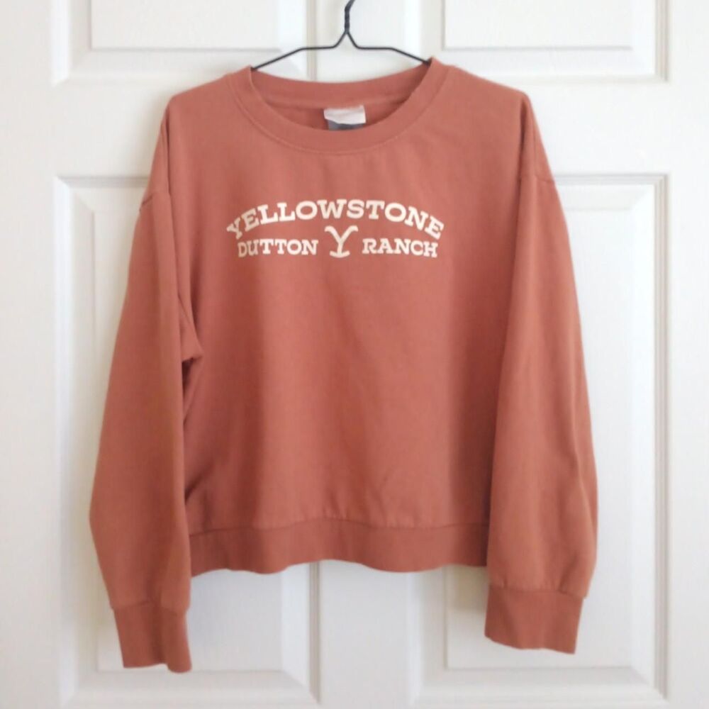 Yellowstone Dutton Ranch Graphic Sweatshirt Size L